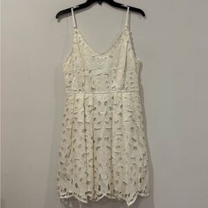 Elegant White Lace Dress